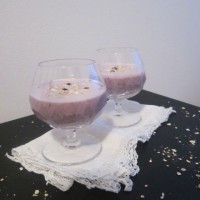 Mandljevo borovničev smoothie s kosmiči