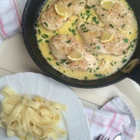 Sočen piščanec v masleno limonini omaki