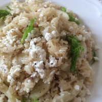 Koromačeva rižota s skuto in kančkom čilija