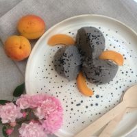 Sladoled iz črnega sezama