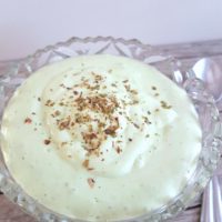 Jogurtov preliv z avokadom