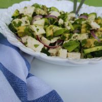 Piščančja solata z avokadom