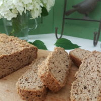 Mandljev kruh z rožmarinom