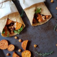 Čičerikini zvitki s pečenim sladkim krompirjem