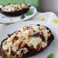 S kašo in sirom polnjeni melancani