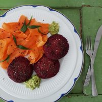 Pesini polpeti z rdečo lečo in proseno kašo