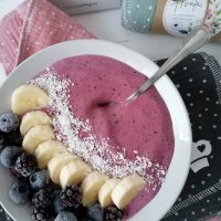 Borovničeva sladoledna skleda